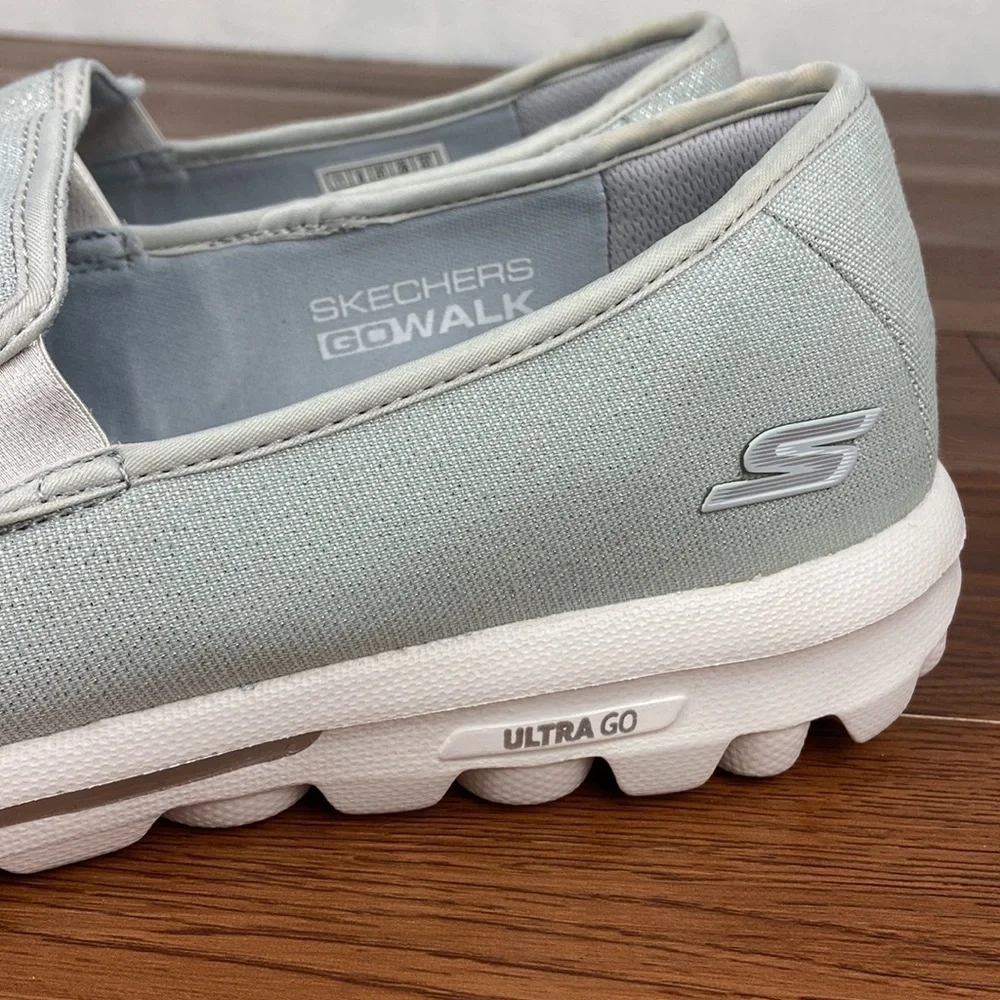Skechers GOwalk Classic Washable Slip-Ons Size 11 Silver Shimmer